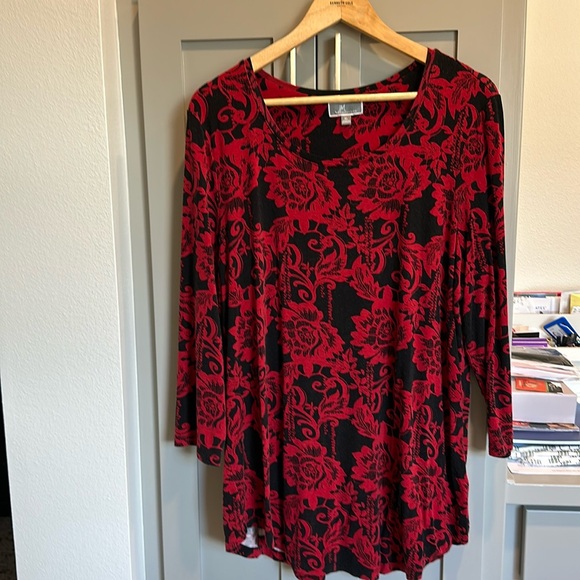 JM Collection Tops - Red and black tunic/blouse (XL)